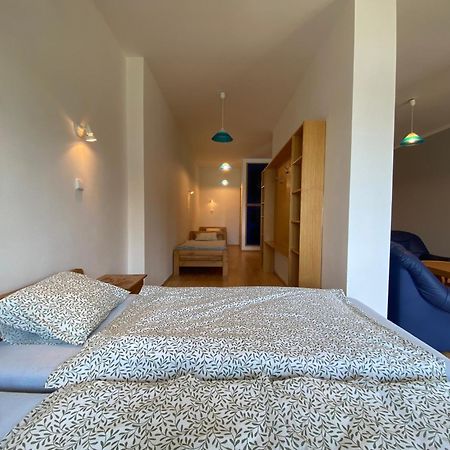 Apartman Majak U Zermanicke Prehrady Pitrov Exterior foto